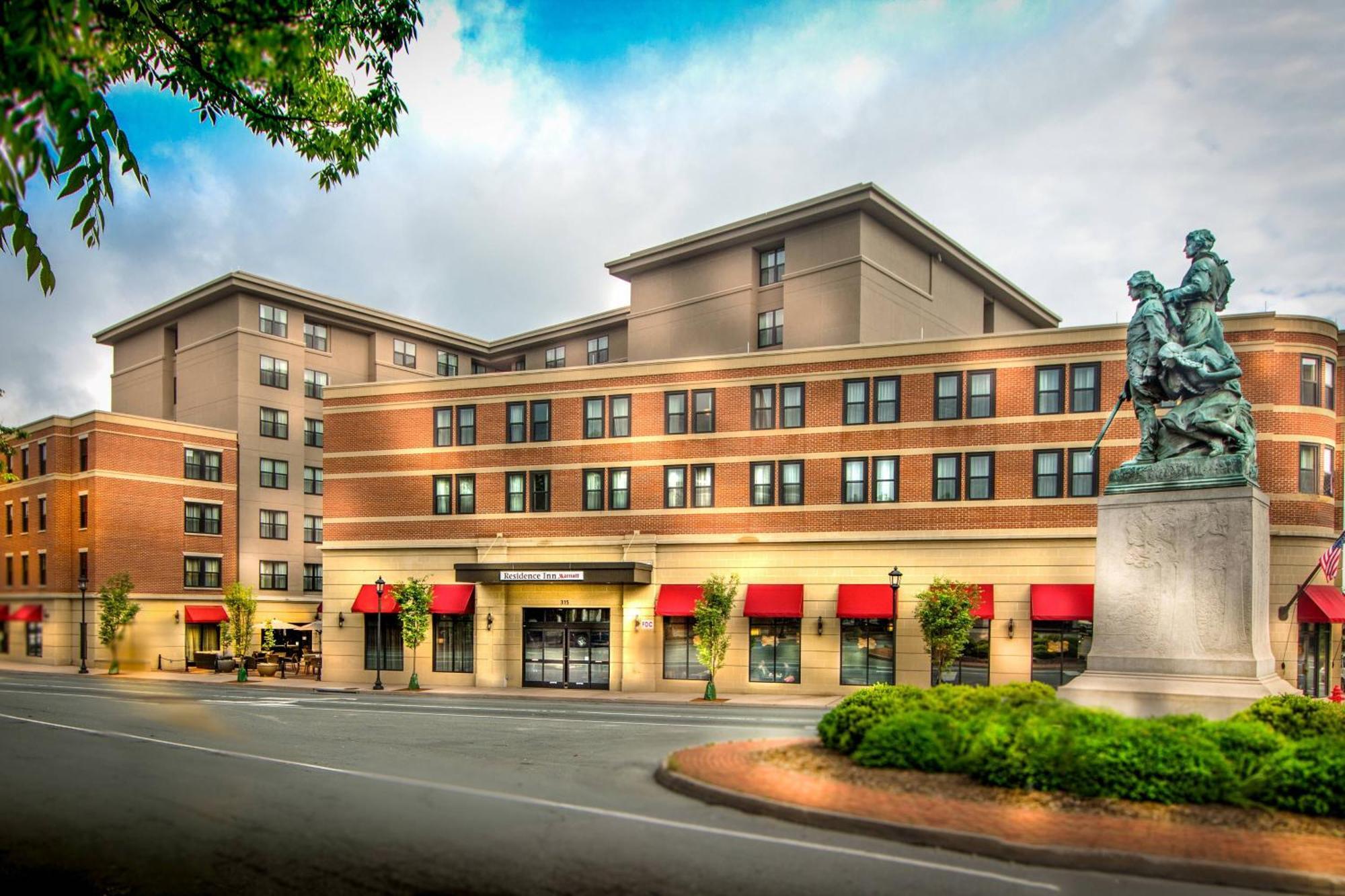 Residence Inn By Marriott Charlottesville Downtown Экстерьер фото