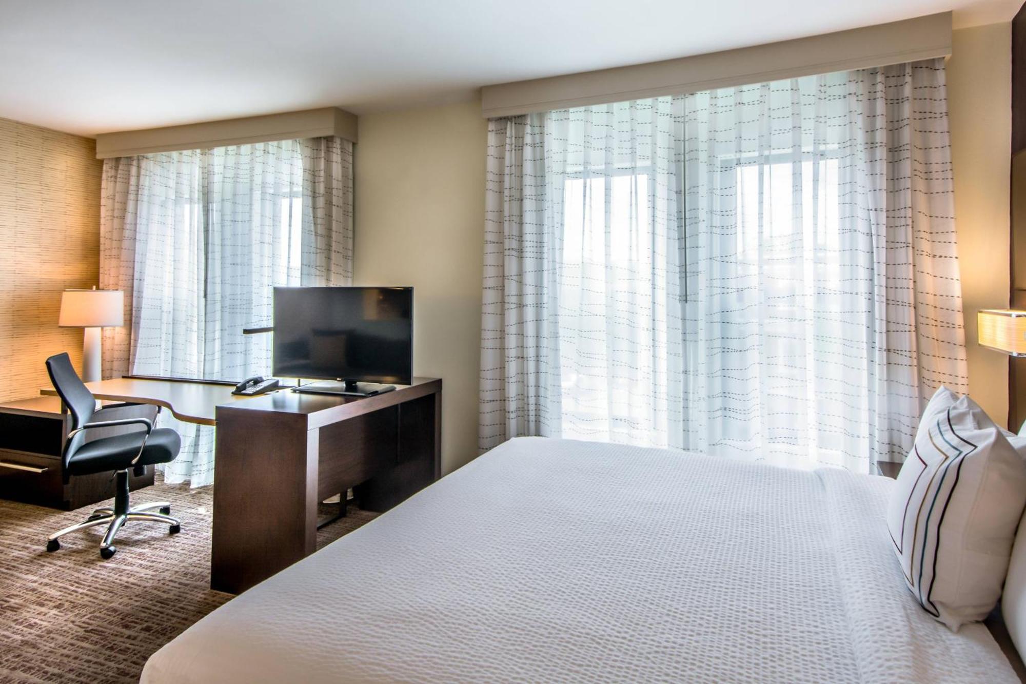 Residence Inn By Marriott Charlottesville Downtown Экстерьер фото